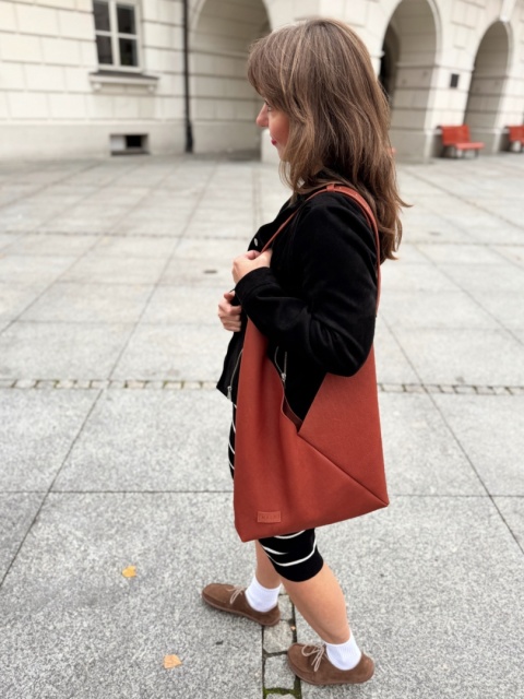 Torebka miękka ‚Origami’ duża, kolor terakota, skóra naturalna Torebka miękka ‚Origami’ duża, kolor terakota, skóra naturalna