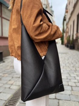 Torebka miękka ‚Origami’ duża, kolor czarny, skóra naturalna