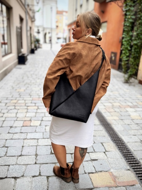 Torebka miękka ‚Origami’ duża, kolor czarny, skóra naturalna Torebka miękka ‚Origami’ duża, kolor czarny, skóra naturalna